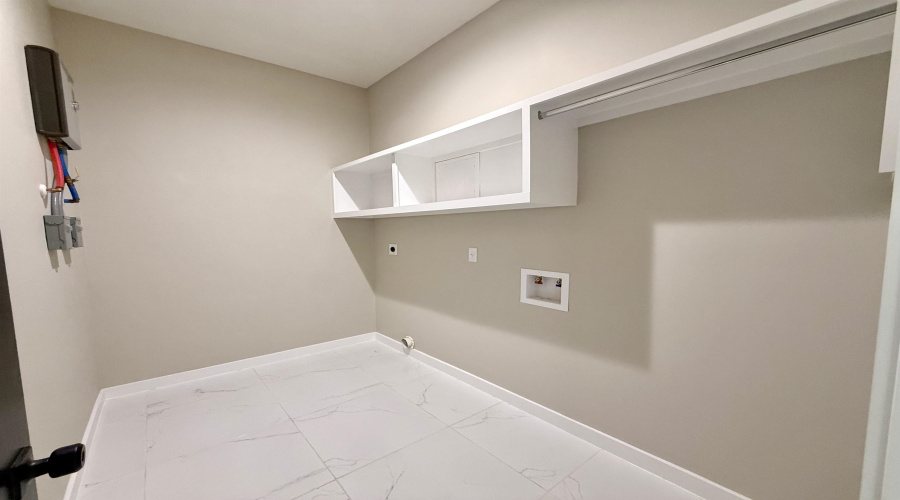 5008 Luna Grande Lp., Laredo, Texas 78046, 3 Bedrooms Bedrooms, 5 Rooms Rooms,2 BathroomsBathrooms,Residential,For Sale,5008 Luna Grande Lp.,20264220