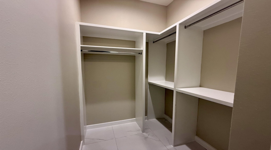 5008 Luna Grande Lp., Laredo, Texas 78046, 3 Bedrooms Bedrooms, 5 Rooms Rooms,2 BathroomsBathrooms,Residential,For Sale,5008 Luna Grande Lp.,20264220