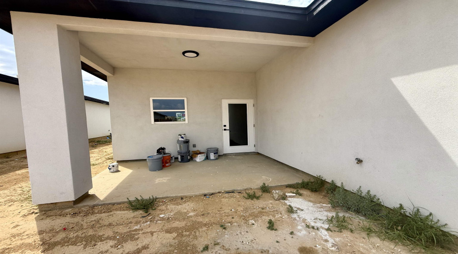 5008 Luna Grande Lp., Laredo, Texas 78046, 3 Bedrooms Bedrooms, 5 Rooms Rooms,2 BathroomsBathrooms,Residential,For Sale,5008 Luna Grande Lp.,20264220