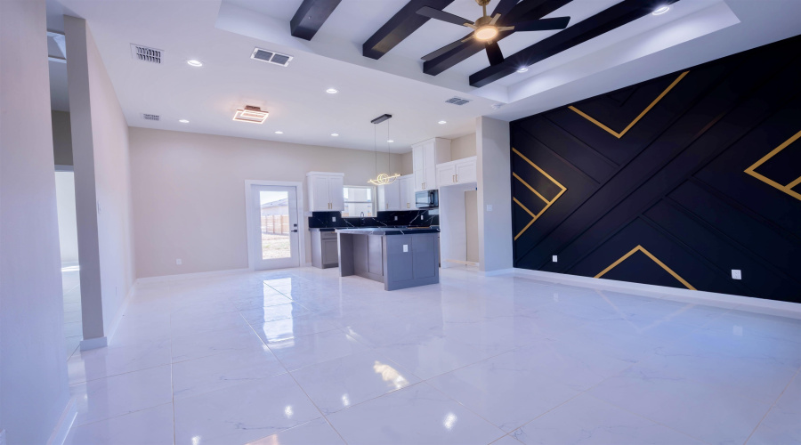 5008 Luna Grande Lp., Laredo, Texas 78046, 3 Bedrooms Bedrooms, 5 Rooms Rooms,2 BathroomsBathrooms,Residential,For Sale,5008 Luna Grande Lp.,20264220