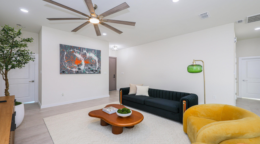 1706 Belgian Blue Lp., Laredo, Texas 78046, 4 Bedrooms Bedrooms, 6 Rooms Rooms,2 BathroomsBathrooms,Residential,For Sale,1706 Belgian Blue Lp.,20264221