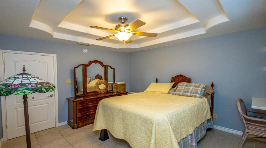 9811 Sterling St., Laredo, Texas 78045, 2 Bedrooms Bedrooms, 4 Rooms Rooms,2 BathroomsBathrooms,Residential,For Sale,9811 Sterling St.,20264222