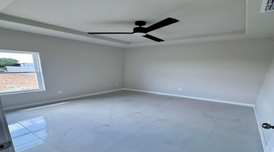 3416 S Texas Ave, Laredo, Texas 78046, 3 Bedrooms Bedrooms, 5 Rooms Rooms,2 BathroomsBathrooms,Residential,For Sale,3416 S Texas Ave,20264225