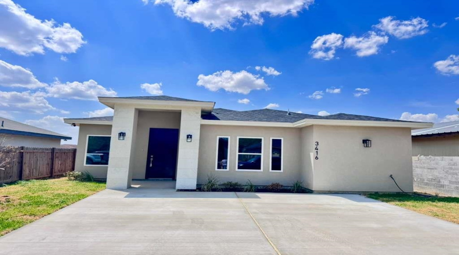 3416 S Texas Ave, Laredo, Texas 78046, 3 Bedrooms Bedrooms, 5 Rooms Rooms,2 BathroomsBathrooms,Residential,For Sale,3416 S Texas Ave,20264225