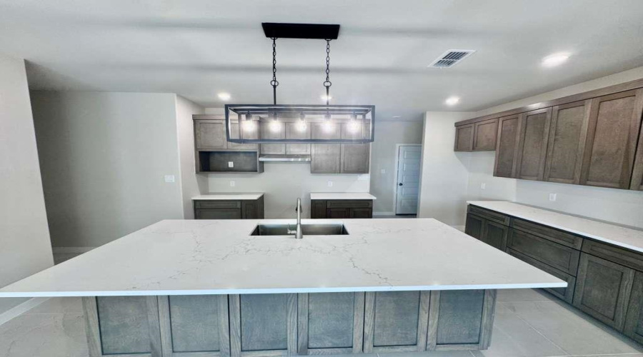 3416 S Texas Ave, Laredo, Texas 78046, 3 Bedrooms Bedrooms, 5 Rooms Rooms,2 BathroomsBathrooms,Residential,For Sale,3416 S Texas Ave,20264225