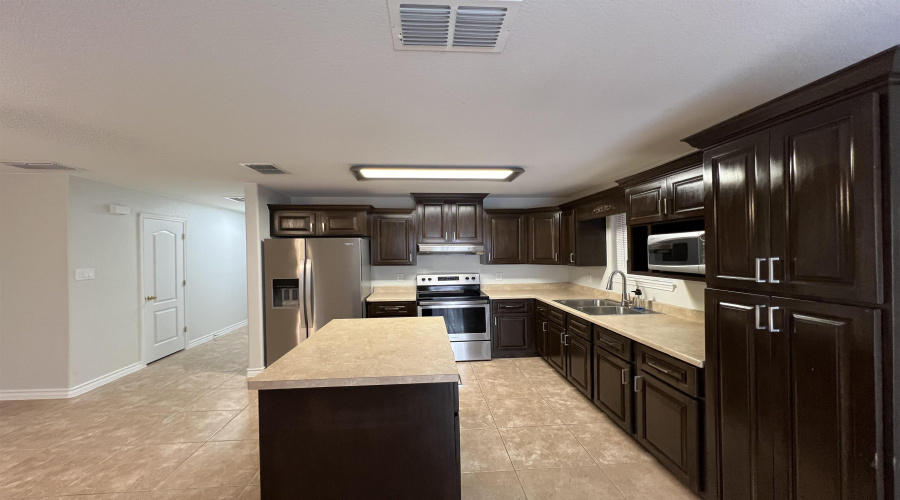 4248 Dorel Dr, Laredo, Texas 78041-000, 3 Bedrooms Bedrooms, 5 Rooms Rooms,2 BathroomsBathrooms,Residential,For Rent,4248 Dorel Dr,20264226