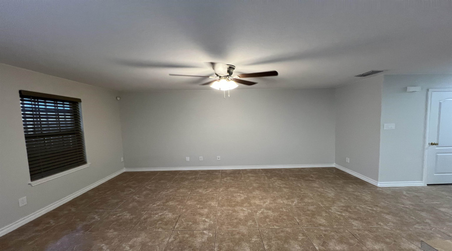 4248 Dorel Dr, Laredo, Texas 78041-000, 3 Bedrooms Bedrooms, 5 Rooms Rooms,2 BathroomsBathrooms,Residential,For Rent,4248 Dorel Dr,20264226