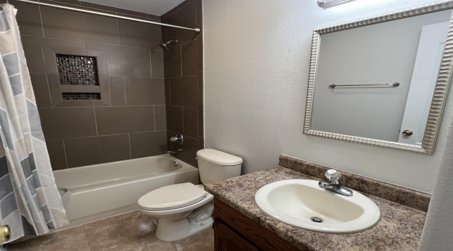 4248 Dorel Dr, Laredo, Texas 78041-000, 3 Bedrooms Bedrooms, 5 Rooms Rooms,2 BathroomsBathrooms,Residential,For Rent,4248 Dorel Dr,20264226
