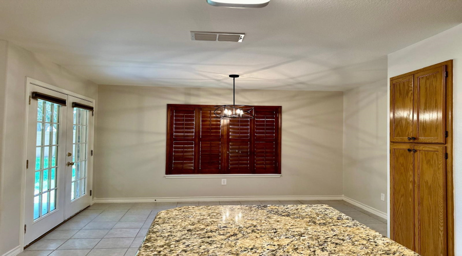 2404 Leonard Ct, Laredo, Texas 78045, 3 Bedrooms Bedrooms, 7 Rooms Rooms,3 BathroomsBathrooms,Residential,For Sale,2404 Leonard Ct,20264228