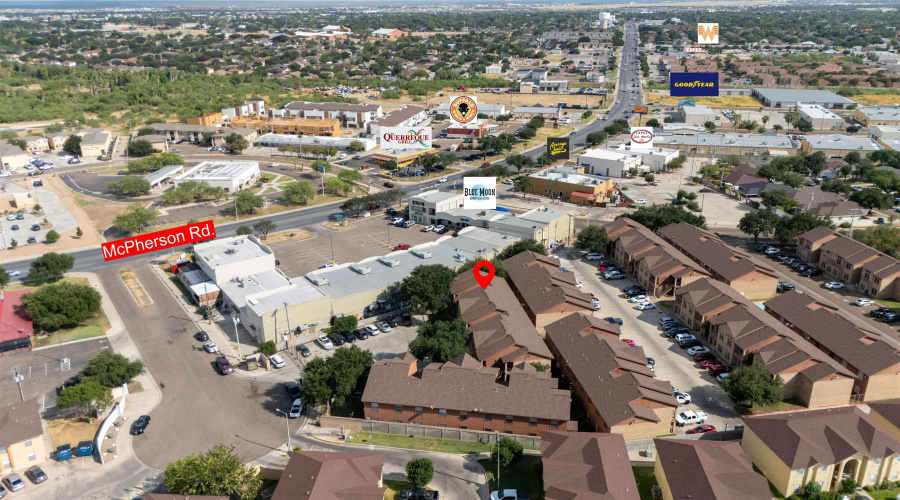 1752 Tiara Trl, Laredo, Texas 78045, 2 Bedrooms Bedrooms, 4 Rooms Rooms,2 BathroomsBathrooms,Residential,For Sale,1752 Tiara Trl,20264230