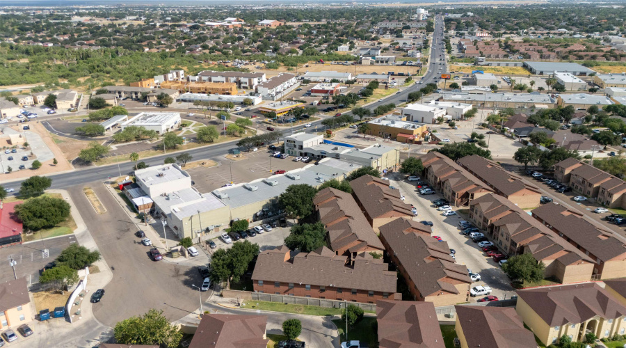 1752 Tiara Trl, Laredo, Texas 78045, 2 Bedrooms Bedrooms, 4 Rooms Rooms,2 BathroomsBathrooms,Residential,For Sale,1752 Tiara Trl,20264230