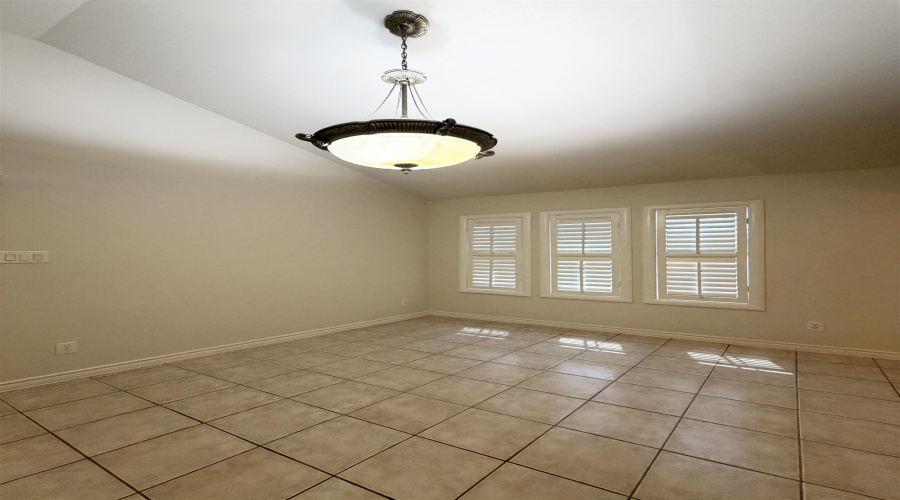 203 Martingale Ln, Laredo, Texas 78041, 1 Bedroom Bedrooms, 4 Rooms Rooms,2 BathroomsBathrooms,Residential,For Rent,203 Martingale Ln,20264232
