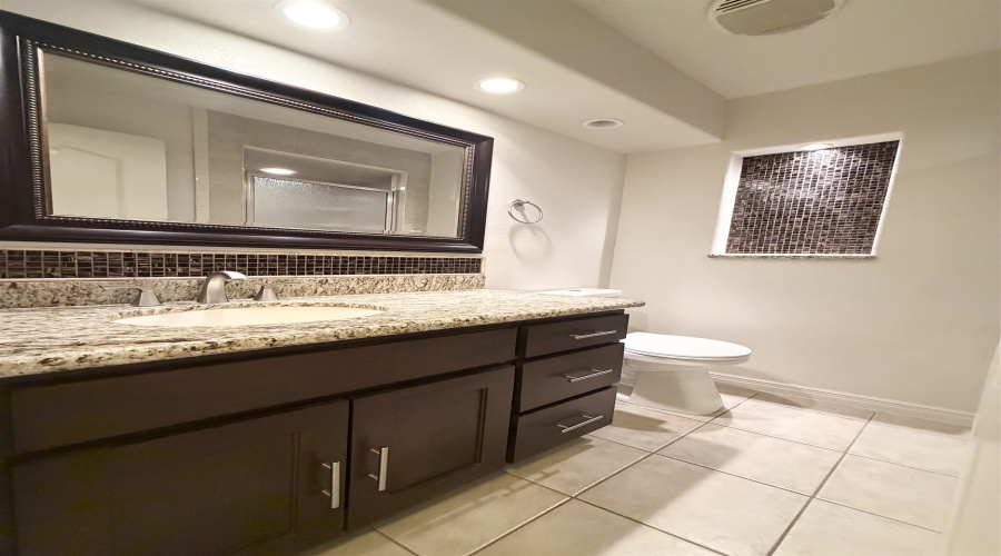 203 Martingale Ln, Laredo, Texas 78041, 1 Bedroom Bedrooms, 4 Rooms Rooms,2 BathroomsBathrooms,Residential,For Rent,203 Martingale Ln,20264232