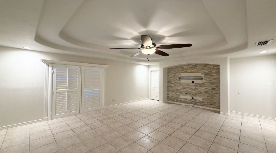 203 Martingale Ln, Laredo, Texas 78041, 1 Bedroom Bedrooms, 4 Rooms Rooms,2 BathroomsBathrooms,Residential,For Rent,203 Martingale Ln,20264232