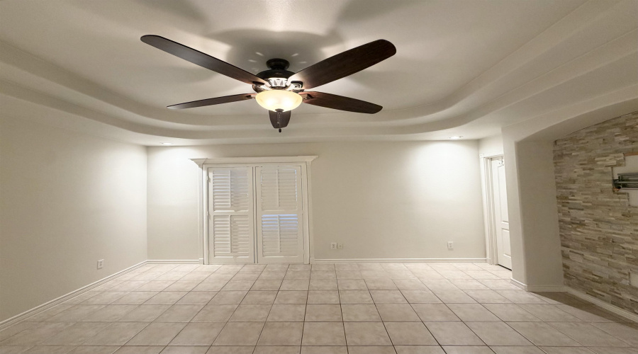 203 Martingale Ln, Laredo, Texas 78041, 1 Bedroom Bedrooms, 4 Rooms Rooms,2 BathroomsBathrooms,Residential,For Rent,203 Martingale Ln,20264232