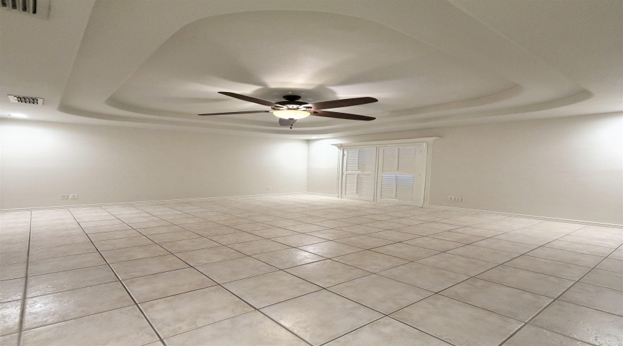203 Martingale Ln, Laredo, Texas 78041, 1 Bedroom Bedrooms, 4 Rooms Rooms,2 BathroomsBathrooms,Residential,For Rent,203 Martingale Ln,20264232