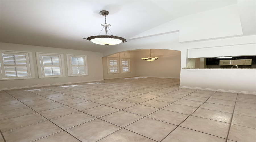 203 Martingale Ln, Laredo, Texas 78041, 1 Bedroom Bedrooms, 4 Rooms Rooms,2 BathroomsBathrooms,Residential,For Rent,203 Martingale Ln,20264232