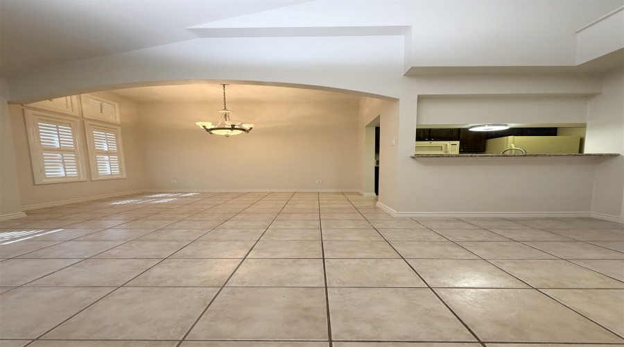 203 Martingale Ln, Laredo, Texas 78041, 1 Bedroom Bedrooms, 4 Rooms Rooms,2 BathroomsBathrooms,Residential,For Rent,203 Martingale Ln,20264232