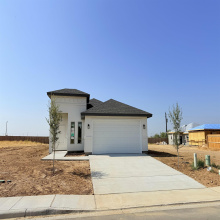 109 Lusitano Dr., LAREDO, Texas 78046, 3 Bedrooms Bedrooms, 5 Rooms Rooms,2 BathroomsBathrooms,Residential,For Sale,109 Lusitano Dr.,20264233