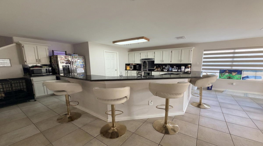 2815 Don Sergio Dr, Laredo, Texas 78045, 5 Bedrooms Bedrooms, 8 Rooms Rooms,2 BathroomsBathrooms,Residential,For Sale,2815 Don Sergio Dr,20264234