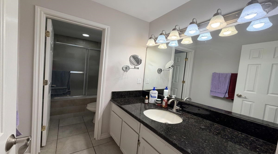 2815 Don Sergio Dr, Laredo, Texas 78045, 5 Bedrooms Bedrooms, 8 Rooms Rooms,2 BathroomsBathrooms,Residential,For Sale,2815 Don Sergio Dr,20264234