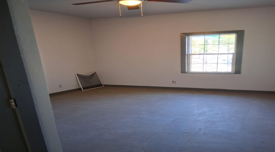 319 Hidalgo St, Laredo, Texas 78043-5141, ,Multi-family,For Sale,319 Hidalgo St,20264236