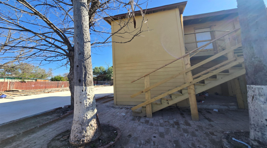 319 Hidalgo St, Laredo, Texas 78043-5141, ,Multi-family,For Sale,319 Hidalgo St,20264236
