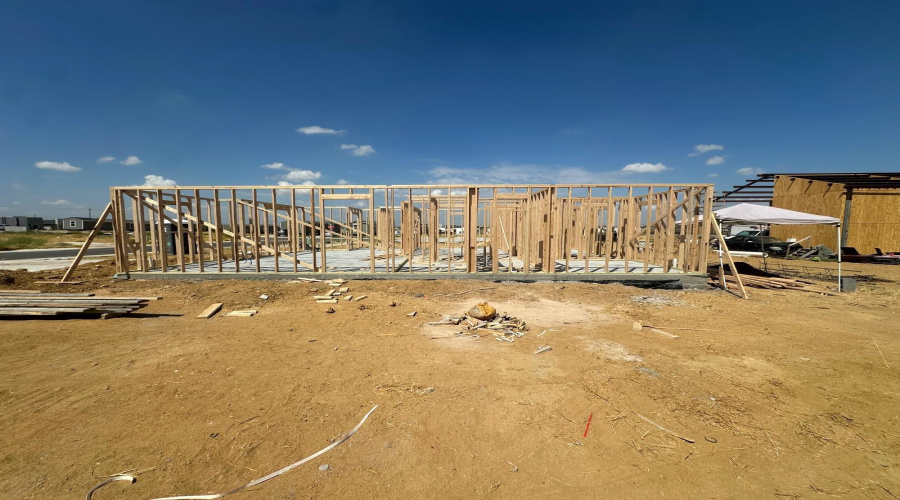 5006 Trujillo St., LAREDO, Texas 78046, 3 Bedrooms Bedrooms, 4 Rooms Rooms,2 BathroomsBathrooms,Residential,For Sale,5006 Trujillo St.,20264235