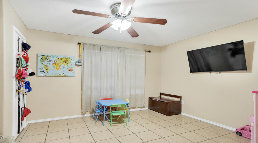 2122 Mallorca Dr, LAREDO, Texas 78046, 5 Bedrooms Bedrooms, 7 Rooms Rooms,3 BathroomsBathrooms,Residential,For Rent,2122 Mallorca Dr,20264239