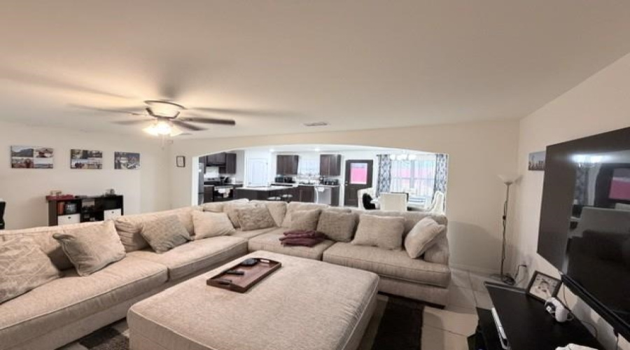 1311 Port Texas Dr., Laredo, Texas 78045, 3 Bedrooms Bedrooms, 3 Rooms Rooms,2 BathroomsBathrooms,Residential,For Sale,1311 Port Texas Dr.,20264240