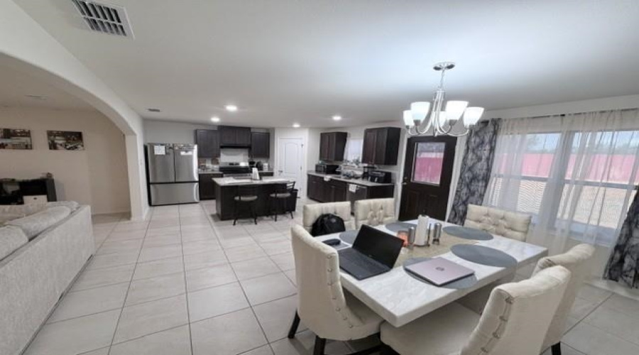1311 Port Texas Dr., Laredo, Texas 78045, 3 Bedrooms Bedrooms, 3 Rooms Rooms,2 BathroomsBathrooms,Residential,For Sale,1311 Port Texas Dr.,20264240