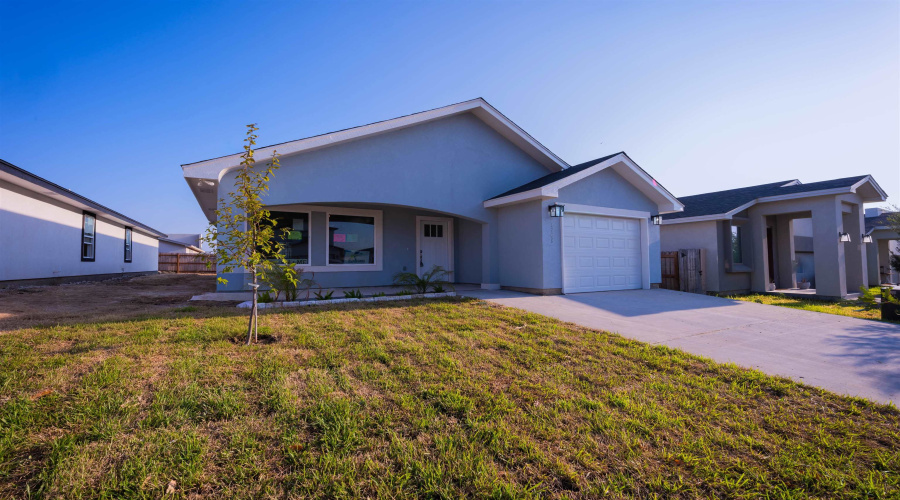 5708 Kylee Dr., Laredo, Texas 78043, 3 Bedrooms Bedrooms, 5 Rooms Rooms,2 BathroomsBathrooms,Residential,For Sale,5708 Kylee Dr.,20264241