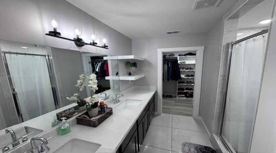 3012 Clydesdale Dr., Laredo, Texas 78046, 3 Bedrooms Bedrooms, 7 Rooms Rooms,2 BathroomsBathrooms,Residential,For Sale,3012 Clydesdale Dr.,20264242