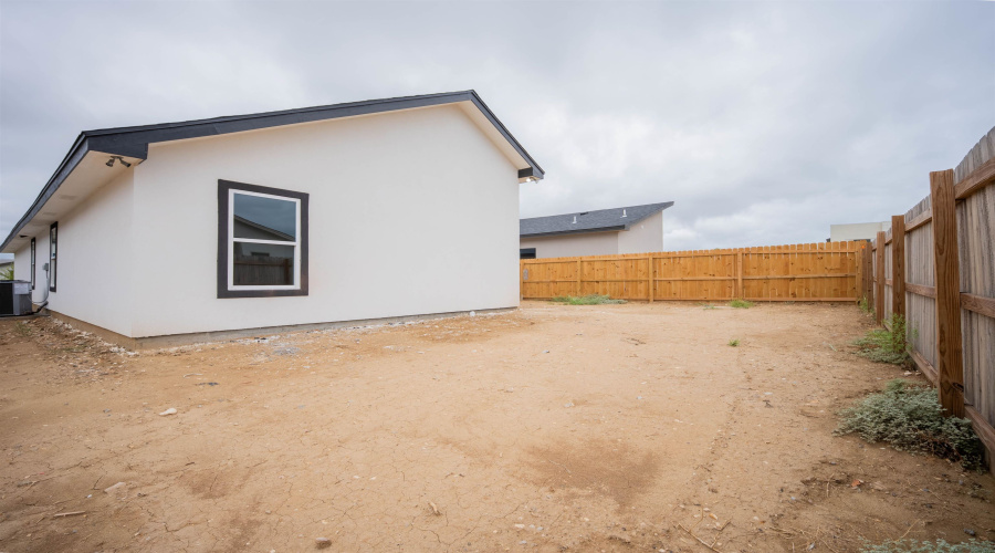 5706 Kylee Dr., Laredo, Texas 78043, 3 Bedrooms Bedrooms, 5 Rooms Rooms,2 BathroomsBathrooms,Residential,For Sale,5706 Kylee Dr.,20264243