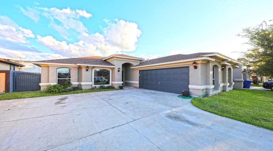3915 Aidin St, Laredo, Texas 78045, 4 Bedrooms Bedrooms, 6 Rooms Rooms,2 BathroomsBathrooms,Residential,For Rent,3915 Aidin St,20264246