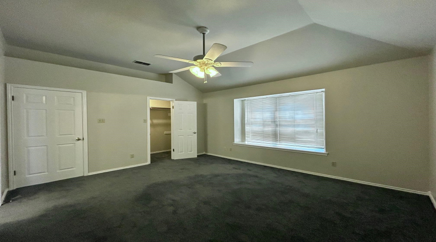 8701 Martinique Dr, Laredo, Texas 78045, 3 Bedrooms Bedrooms, 5 Rooms Rooms,2 BathroomsBathrooms,Residential,For Sale,8701 Martinique Dr,20264247