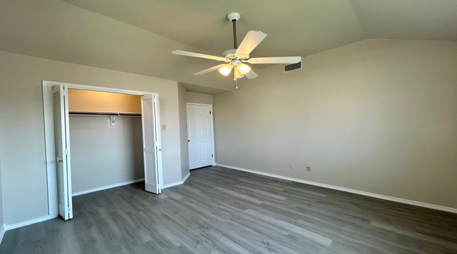 8701 Martinique Dr, Laredo, Texas 78045, 3 Bedrooms Bedrooms, 5 Rooms Rooms,2 BathroomsBathrooms,Residential,For Sale,8701 Martinique Dr,20264247