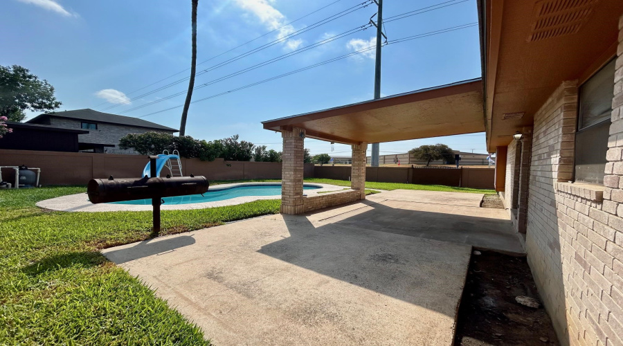 8701 Martinique Dr, Laredo, Texas 78045, 3 Bedrooms Bedrooms, 5 Rooms Rooms,2 BathroomsBathrooms,Residential,For Sale,8701 Martinique Dr,20264247