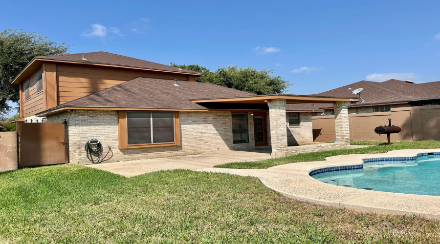 8701 Martinique Dr, Laredo, Texas 78045, 3 Bedrooms Bedrooms, 5 Rooms Rooms,2 BathroomsBathrooms,Residential,For Sale,8701 Martinique Dr,20264247