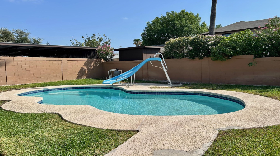 8701 Martinique Dr, Laredo, Texas 78045, 3 Bedrooms Bedrooms, 5 Rooms Rooms,2 BathroomsBathrooms,Residential,For Sale,8701 Martinique Dr,20264247