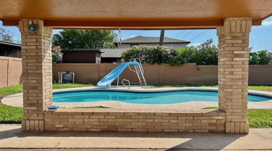8701 Martinique Dr, Laredo, Texas 78045, 3 Bedrooms Bedrooms, 5 Rooms Rooms,2 BathroomsBathrooms,Residential,For Sale,8701 Martinique Dr,20264247