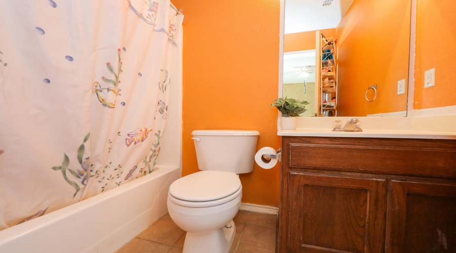 2426 Jean St, LAREDO, Texas 78046, 3 Bedrooms Bedrooms, 8 Rooms Rooms,2 BathroomsBathrooms,Residential,For Sale,2426 Jean St,20264251