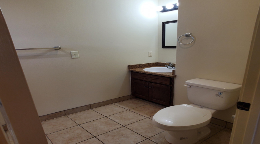 1007 Emerald Valley Dr., Laredo, Texas 78043, 1 Bedroom Bedrooms, 2 Rooms Rooms,1 BathroomBathrooms,Residential,For Rent,1007 Emerald Valley Dr.,20264252