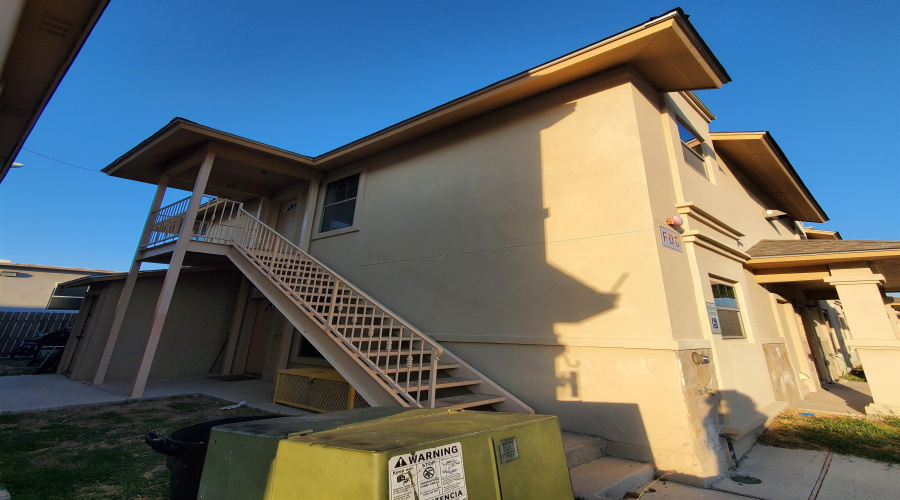 1007 Emerald Valley Dr., Laredo, Texas 78043, 1 Bedroom Bedrooms, 2 Rooms Rooms,1 BathroomBathrooms,Residential,For Rent,1007 Emerald Valley Dr.,20264252
