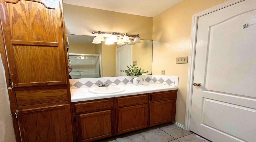506 Shiloh Dr, LAREDO, Texas 78045, 3 Bedrooms Bedrooms, 5 Rooms Rooms,2 BathroomsBathrooms,Residential,For Sale,506 Shiloh Dr,20264253