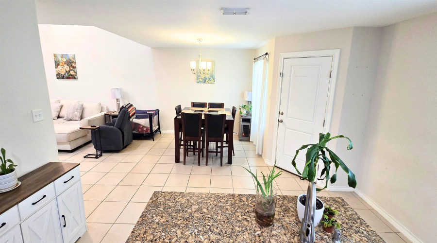 3721 Jesus Dimas, Laredo, Texas 78046, 3 Bedrooms Bedrooms, 5 Rooms Rooms,2 BathroomsBathrooms,Residential,For Sale,3721 Jesus Dimas,20264257