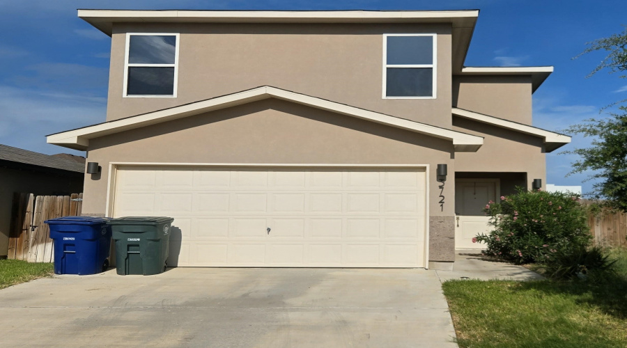 3721 Jesus Dimas, Laredo, Texas 78046, 3 Bedrooms Bedrooms, 5 Rooms Rooms,2 BathroomsBathrooms,Residential,For Sale,3721 Jesus Dimas,20264257
