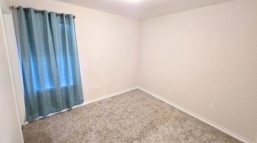 3721 Jesus Dimas, Laredo, Texas 78046, 3 Bedrooms Bedrooms, 5 Rooms Rooms,2 BathroomsBathrooms,Residential,For Sale,3721 Jesus Dimas,20264257