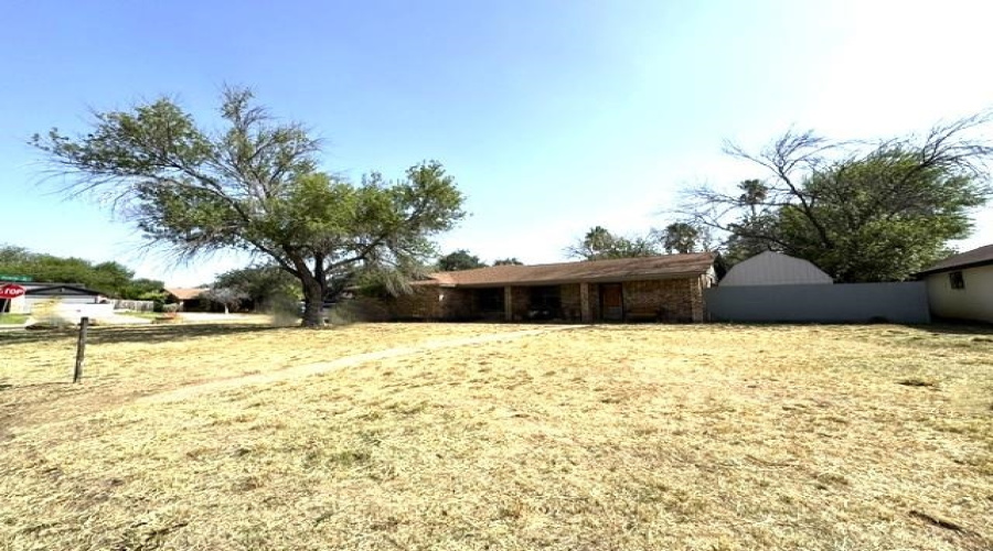 709 Graceland Dr, Laredo, Texas 78045, 3 Bedrooms Bedrooms, 7 Rooms Rooms,2 BathroomsBathrooms,Residential,For Sale,709 Graceland Dr,20264259