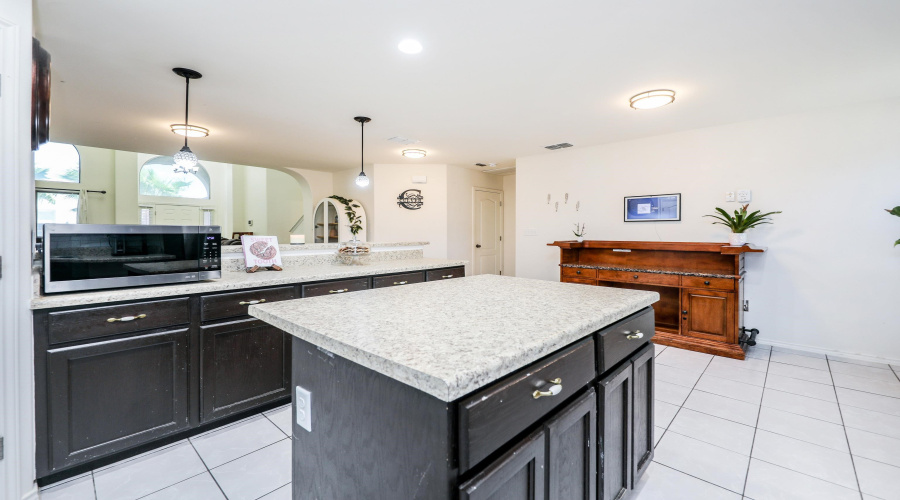 5531 Marble Falls St, Laredo, Texas 78046, 4 Bedrooms Bedrooms, 8 Rooms Rooms,2 BathroomsBathrooms,Residential,For Sale,5531 Marble Falls St,20264260